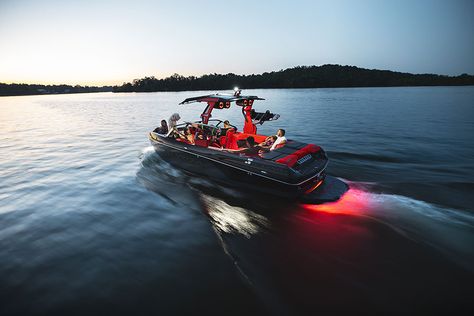 Discover the pinnacle of watersport performance with Supra Boats. Precision engineering and innovation combine to create an u more info Fornforgettable on-water experience. Supra Boats, Aluminium Boats, Power Boats For Sale, Aluminum Boat, Water Life, Boats Luxury, Exploring The World, Power Boats, Boats For Sale