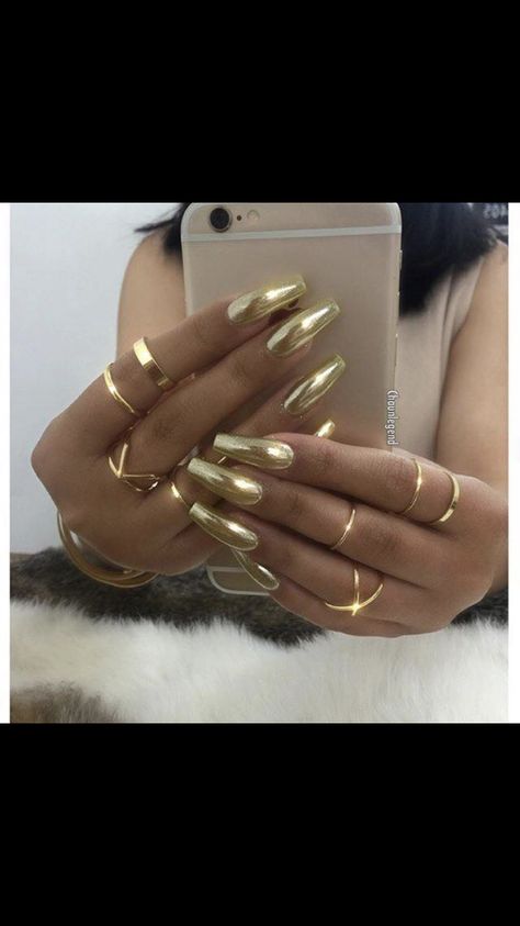 Shiny Gold Nails, Rings Shoot, Gold Nails Prom, Toenails Designs, Egyptian Nails, Carnival Nails, Mom Nails, Nail Bangle, Golden Nails