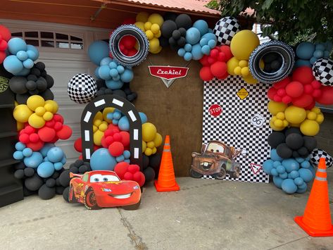 Mcqueen Birthday Backdrop, Mcqueen Backdrop, Lightning Mcqueen Birthday, Mcqueen Birthday, Disney Cars Birthday, Car Themes, Cars Birthday, Birthday Backdrop, Lightning Mcqueen