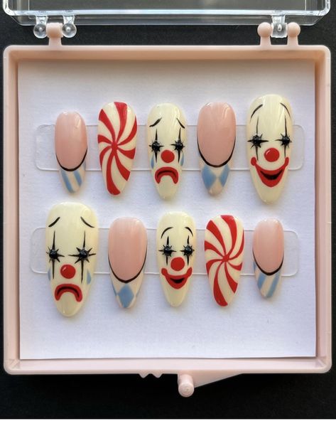 Circus Nails, Nail School, Fake Nails Designs, Punk Nails, Goth Nails, Grunge Nails, Circus Clown, Pretty Gel Nails, Really Cute Nails