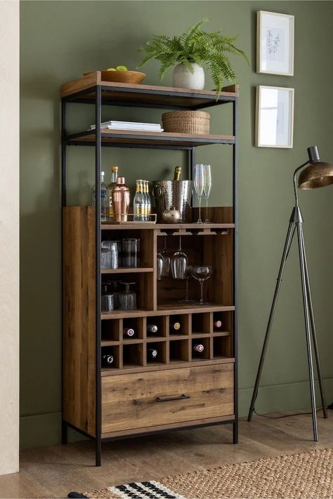 Minibar Ideas, Alcohol Cabinet, Drink Shelf, Drink Display, Drink Storage, Diy Home Bar, Cabinet Shelf, Dark Metal, Decorating Shelves