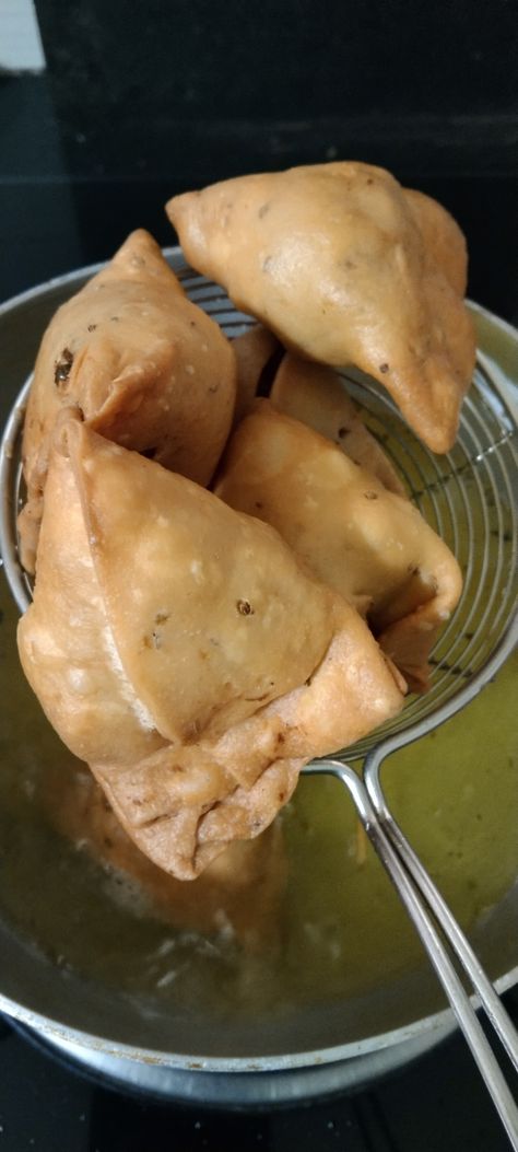 Samosa Wallpaper, Samosa Snapchat Story, Samosa Pictures, Samosa Aesthetic, Samosa Snap, Homemade Food Snapchat, Hospital Real, Snap Stories, Snapchat Streaks