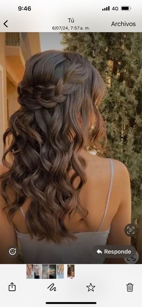 Hair Down Hairstyles Curls, Curled Prom Hair, Bridesmaid Hair Inspo, Formal Hairstyles For Long Hair, Simple Prom Hair, Cute Hairstyle, Messy Buns, Quince Hairstyles, Dance Hairstyles