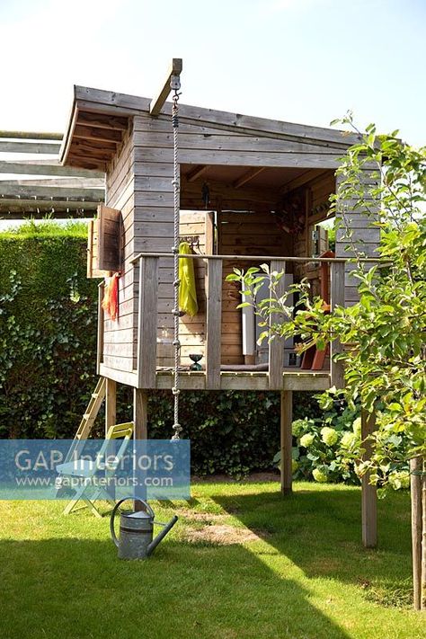 Backyard Fort, Small Backyard Design Layout, Garden Playhouse, Small Backyard Design Ideas, Backyard Design Ideas Budget, Outdoor Play Spaces, Tree House Plans, Outdoor Patio Diy, Backyard Design Ideas