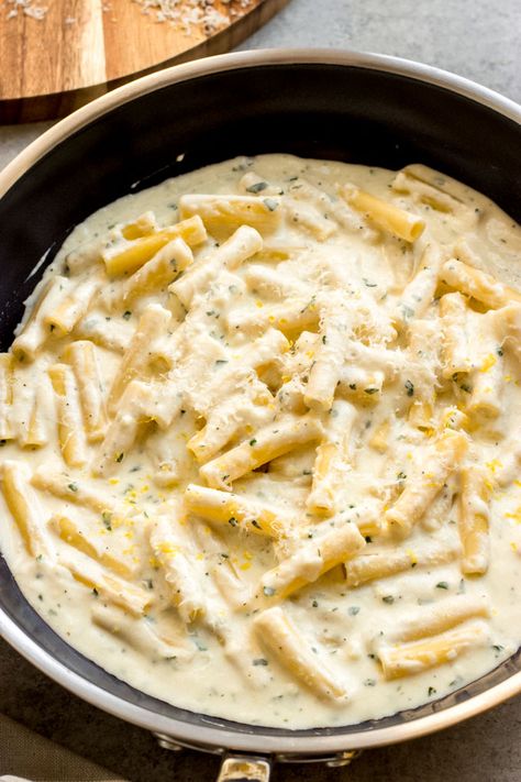 Lemon Garlic Cream Sauce, Garlic Cream Sauce Recipe, Pasta And Sauce, Lemon Cream Sauce, Lemon Pasta Recipes, Sauce For Pasta, Cream Sauce Pasta, Lemon Garlic Sauce, Lemon Cream Sauces