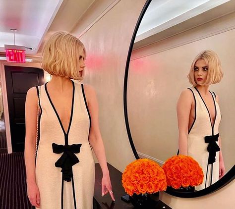 Lucy Boynton (@lucyboynton1) | Instagram Bob Haircut Ideas, Lucy Boynton, Short Bob Haircuts, Emily Ratajkowski, Bob Haircut, Blonde Color, Haircut Ideas, Short Haircuts, Short Bob