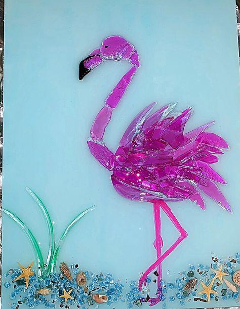 Flamingo Glass Art, Fused Glass Flamingo, Décoration Diy, Broken Glass Crafts, Smash Glass, Bottle Diy Crafts, Wine Bottle Diy Crafts, Bottle Diy, Wine Bottle Diy