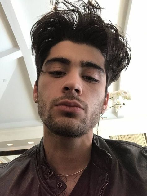 Gambar One Direction, Zayn Malik Photos, Zayn Malik Pics, One Direction Photos, James Horan, One Direction Pictures, Fan Fiction, Zayn Malik, Larry Stylinson