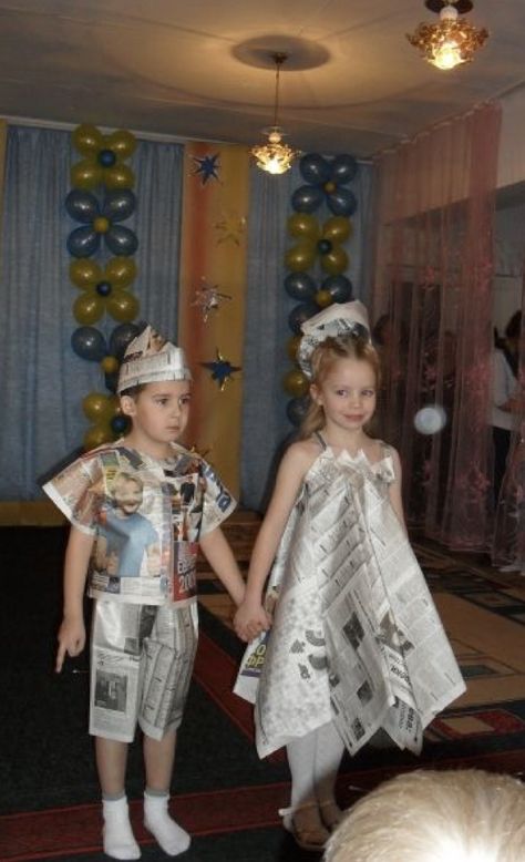 Recycled Dress For Kids, Recycled Fashion For Kids, Recycled Costumes For Kids, Fly Costume, Eco Fashion Design, Recycled Costumes, Fancy Dress Competition, Newspaper Fashion, Newspaper Dress