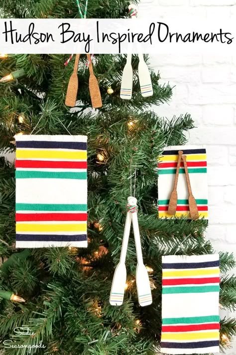 DIY felt ornaments are SO fun to make at Christmas time. And this version looks just like a Hudson Bay wool blanket, only in miniature! Super easy to create and they just look darling...as ornaments OR even for a dollhouse! #DIYfeltornaments #HudsonBay #HudsonBayblanket #cabinstyle #CabinChristmas #CabinChristmasornaments #rusticChristmas #vintagecabin #Christmascabin #fishingornaments Cabin Christmas Tree, Diy Felt Ornaments, Diy Holiday Decorating, Hudson Bay Blanket, Thanksgiving Decorating Ideas, Felt Ornaments Diy, Ornaments Ideas, Diy Christmas Ornament, Hometalk Diy