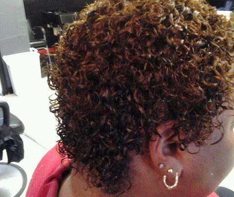 Wave Nouveau Wave Nuevo, Wave Nouveau, Short Curly Weave Hairstyles, Short Curly Weave, Short Afro Hairstyles, Sophisticated Hairstyles, Curly Weave Hairstyles, How To Curl Short Hair, Natural Hair Twists