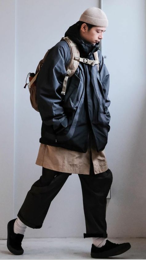 Japanese Gorpcore, Utilitarian Fashion, Outfits Japan, Japanese Street Fashion Men, Ny Outfits, All Black Fashion, Black Outfits, Stylish Mens Outfits, Outdoor Fashion