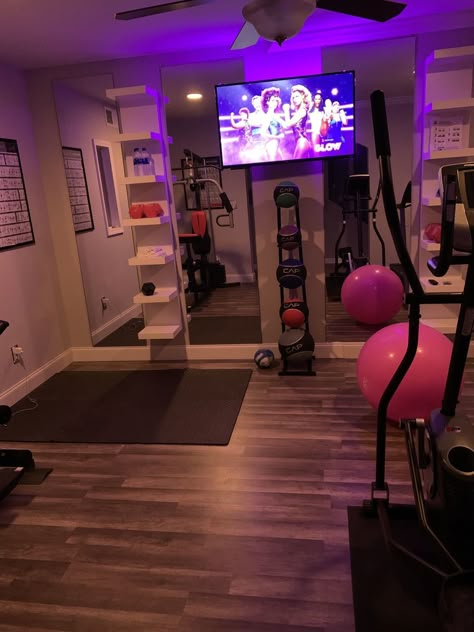 Gym In Apartment, Baddie House Exterior, Girly Basement Ideas, Baddie House Decor, Gym In Basement, Aesthetic Basement, Home Gym Aesthetic, Basement Aesthetic, Aesthetic Home Gym