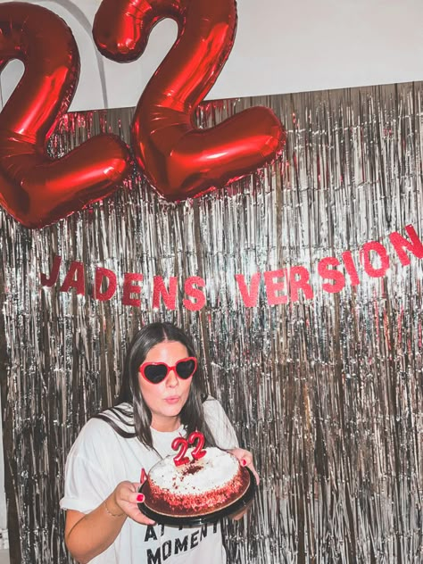 Feeling 22 Birthday Party, Taylor Swift Themed 22nd Birthday, Taylor Swift Birthday Party Ideas Red, Taylor Swift 22 Birthday Aesthetic, Taylor Swift 22 Party Ideas, 22nd Taylor Swift Birthday, Taylor Swift 22 Themed Birthday Party, 22 Birthday Party Taylor Swift, Taylor Swift 22nd Birthday Party