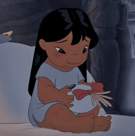 Lilo Pfp, Lilo And Stitch 3, Lilo Pelekai, Lilo And Stitch 2002, Lilo And Stitch Drawings, Stitch Drawing, Childhood Movies, Cute Tumblr Pictures, Stitch Cartoon