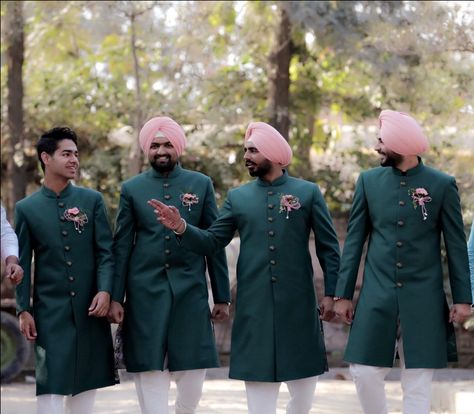 Gents Wedding Dress, Punjabi Groom Outfit, Indian Groomsmen Outfits, Indian Wedding Dress Traditional, Groomsmen Dress, Indian Groom Dress, Wedding Groomsmen Attire, Wedding Kurta For Men, Indian Bridesmaid Dresses