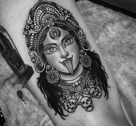 Kali Tattoos, Moonlight Tattoo, Mascara Oni, Yantra Tattoo, Fierce Tattoo, Kali Tattoo, Ma Tattoo, Hindu Tattoo, Buddha Tattoo Design