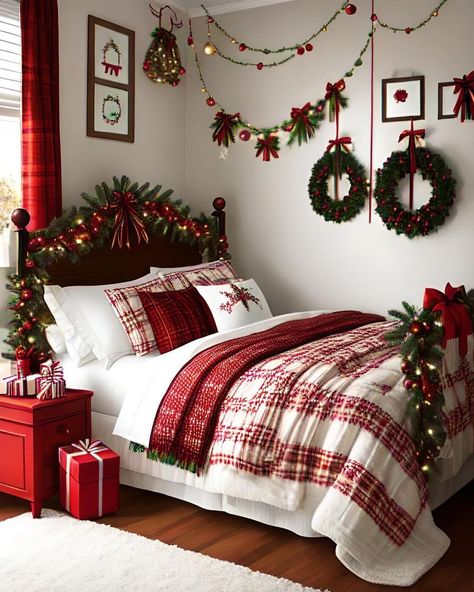 😍🎅☃️🎄 Credit: @flying.reindeer on... - Everything Christmas Holiday Bedroom Decor, Beautiful Bed Designs, Holiday Room Decor, Holiday Bedroom, Christmas Dreaming, Holiday Room, Cozy Christmas Decor, Christmas Themes Decorations, Christmas Bedding