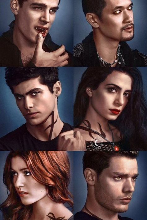 Am I the only one who noticed Simon with blood on his lips? Clary Und Jace, Clary Y Jace, Shadowhunters Series, Shadowhunters Cast, Simon Lewis, Clary And Jace, Shadowhunters Tv Show, Cassie Clare, Shadowhunters Malec