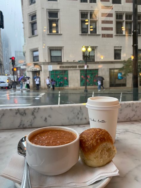 #boston #emerson #tatte #cafe #rainyday #bostonfall #newenglandfall #bostonaesthetic #fallaesthetic #bostoncommons #studyaesthetic #studymotivation Tatte Cafe, Food In Boston, Tatte Cafe Boston, Boston Cafe Aesthetic, Tatte Boston, Boston Aesthetic Summer, Boston Trip, Boston Aesthetic, Boston Food