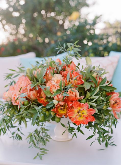 August Wedding Colors, Light Blue Bridesmaid Dresses, Light Blue Bridesmaid, Peach Bridesmaid Dresses, Beautiful Wedding Centerpiece, Elegant Wedding Centerpiece, Light Blue Wedding, Rose Wedding Bouquet, Coral Wedding