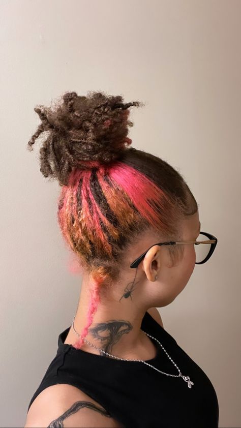 Wisdom Loc, Loc Inspiration, Short Locs, Loc Hairstyles, Cute Hair Colors, Short Locs Hairstyles, Quick Natural Hair Styles, Dyed Hair Inspiration, Dyed Natural Hair