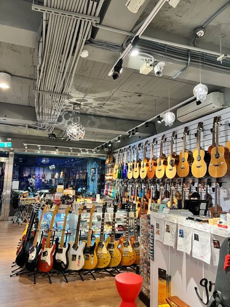 Guitar Store Aesthetic, Record Label Aesthetic, Guitar Shop Aesthetic, Music Shop Aesthetic, Music Store Aesthetic, Music Store Design, Guitar Decor, Year Board, Guitar Crafts