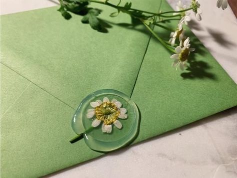 Mint Green Aesthetic, Pen Pal Letters, Cadeau Diy, Chamomile Flowers, Mail Art, Green Aesthetic, Wax Seals, A Flower, Shades Of Green