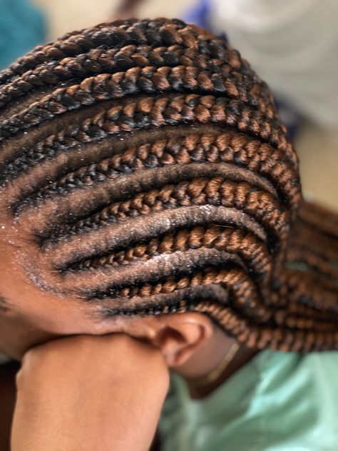 #350 braids medium corn rows.. Corn Rolls Braids Hairstyles, Corn Rolls Braids, 350 Braids, Corn Row Styles, Braids Hairstyles Short, Corn Row Braids, Corn Roll Hair Styles, Corn Rolls, Cornrow Hairstyle