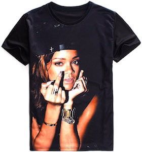 Rihanna Flipping The Finger T-Shirt Rihanna Middle Finger, Rihanna Funny, Rihanna Memes, Rihanna T Shirt, Funny Clothing, Rihanna Style, Mode Casual, Blue Tee, Blue T Shirt