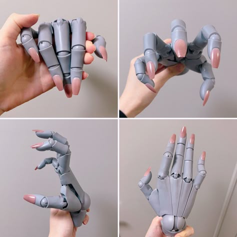 Porcelain Arm Prosthetic, Hand Grabbing Arm Reference, Prosthetic Hand Design, Prostethics Leg Drawing, Hands Reference Holding Object, 3d Max Tutorial, Pose Dolls, Anatomy Tutorial, Manga Drawing Tutorials