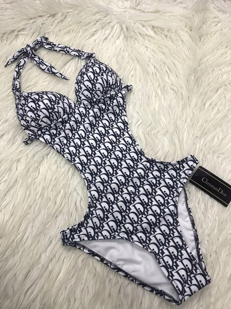 Black Bathing Suit Outfit, Dior Bathing Suit, Dior Swimsuit, Designer Bathing Suits, Luxury Swimsuits, Stile Hijab, Cute Nike Outfits, Vacay Outfits, Looks Party