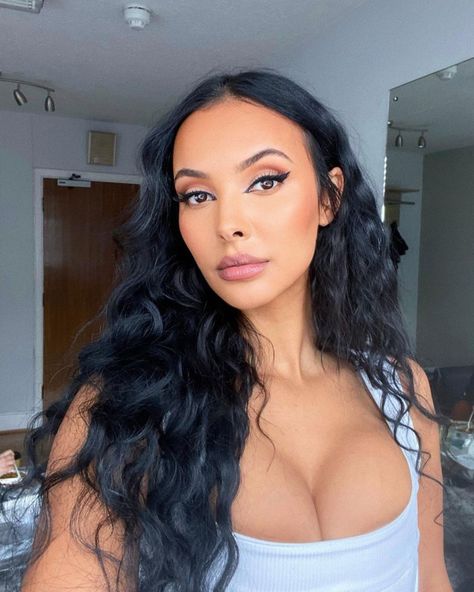 MAYA JAMA is a bubbly and popular TV presenter with over two million followers on her Instagram page. The 26-year-old previously dated rapper Stormzy, but what else do we know about her? Who is Maya Jama? Maya Jama is a 26-year-old presenter of Somali and Swedish descent who was born in August 1994. She was […] Maya Jama Instagram, Evil Disney Princesses, Hair Diet, Multi Millionaire, British Rappers, Maya Jama, Evil Disney, Caroline Flack, Tv Presenter