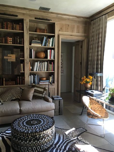 Carolyn Malone Home Library Design, Indoor Wall Sconces, Home Libraries, Hinkley Lighting, Estilo Chic, Modern Farmhouse Style, Small Wall, Home Library, Light Sconces