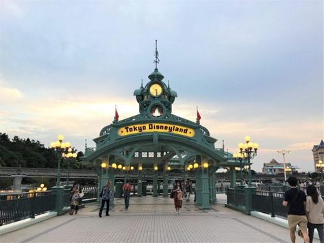 Theme Park Planning, Disneyland Entrance, Disney Tokyo, Visit Kyoto, Disney World Rides, Visit Tokyo, Tokyo Station, Disneyland Hotel, Universal Studios Japan