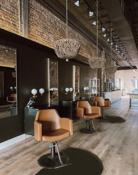 Black Salon Interior, Modern Hair Salon Interior Design, Rustic Salon, Barbershop Design Interior, Salon Suite Decor, Salon Designs, Manicure Tables, Salon Interior Design Ideas, Nail Salon Equipment