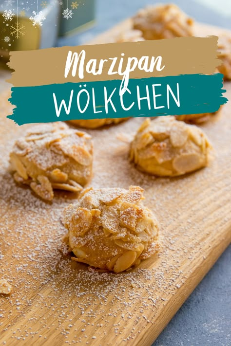 Köstliche Marzipan Wölkchen mit nur 4 Zutaten (auch für den Thermomix) Mini Burgers, Diy Cookie, Xmas Cookies, Marzipan, Sweets Treats, Truffles, Christmas Cookies, Christmas Time, Sweet Treats