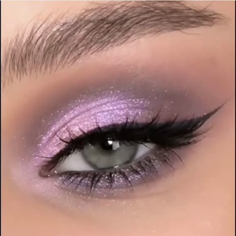 Purple Makeup Looks, Concert Makeup, Prom Eye Makeup, Purple Eye Makeup, Prom Makeup Looks, Cute Eye Makeup, Dance Makeup, Formal Makeup, Black Lashes