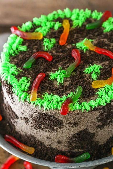 Dirt Cake Ideas, Apple Layer Cake, Worm Cake, Life Love And Sugar, Dirt Cake Recipes, Super Moist Chocolate Cake, Chocolate Cake Recipe Moist, Sugar Cookie Recipe Easy, Amazing Chocolate Cake Recipe