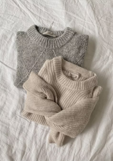 The Oversized Alpaca Crew sélectionné sur LTK Winter Fashion Outfits Casual, Alpaca Sweater, Knit Alpaca, Winter Sweater, Cool Fits, Minimal Style, Winter Sweaters, Mode Inspiration, Wool Fabric