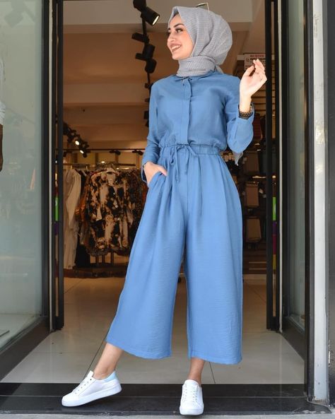 c5cc17e395d3049b03e0f1ccebb02b4ddesc46872700ri Hijab Fashion Summer, Hijabista Fashion, Stile Hijab, Street Hijab Fashion, Modern Hijab Fashion, Mode Turban, Hijab Fashionista, Modest Fashion Hijab, Muslim Fashion Hijab Outfits