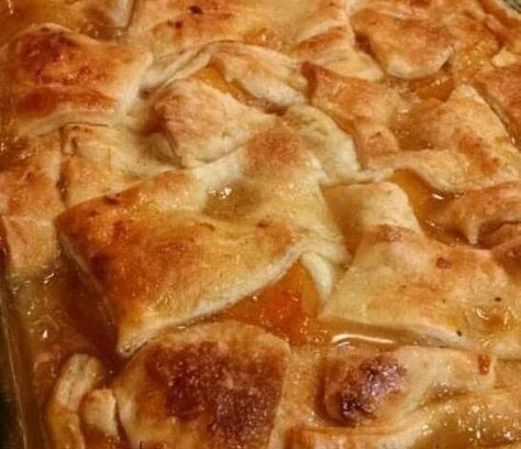 Peach Cobbler Recipe, Canned Peaches, Flaky Crust, Cobbler Recipes, Oven Recipes, Peach Cobbler, Just Cooking, Banana Pudding, Classic Food