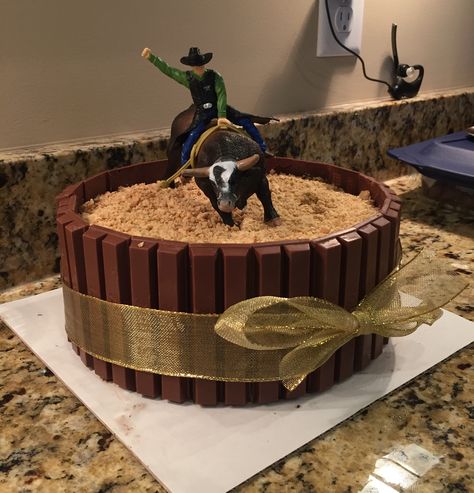 John Wayne Birthday Cake, Country Western Birthday Cake, Cowboy Birthday Cake Boys, Cowboy Bday Cake, Diy Western Cake, Cowboy Party Cake Ideas, Cowboy Theme Birthday Cake, Western Birthday Cakes For Men, Cowboy Birthday Food