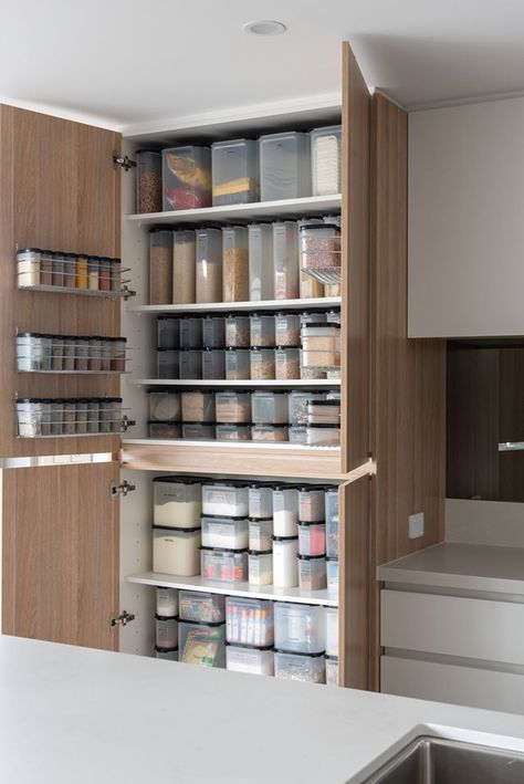 "Absolutely love this set!! Fits perfectly in the pantry and is interchangeable from snacks to staples." - Anita ⭐⭐⭐⭐⭐ Keep your pantry neat and organised with the best pantry storage containers in Australia. Modular Mates are the iconic pantry containers that lock in freshness, stack and are suitable for all pantry’s - no matter how big or small. Shop the best selling containers now and your last chance for 35% off! Organised Home Ideas, Pantry Tupperware Organization, Tupperware Modular Mates Pantry, Tupperware Pantry Organization, Kitchen With Store Room Ideas, Organised Kitchen Ideas, Kitchen Tupperware Organization, Tupperware Organisation, Kitchen Store Room Ideas