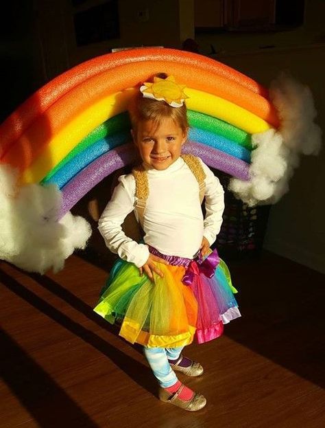 DIY RAINBOW COSTUME, cute toddler kids baby Halloween costumes, easy costume ideas, fun costume rainbow unicorn ideas Costumes Faciles, Rainbow Costume, Diy Costumes Kids Boys, Halloween Costume Couple, Halloween Costumes Pictures, Rainbow Costumes, Meme Costume, Baby Kostüm, Diy Costumes Kids