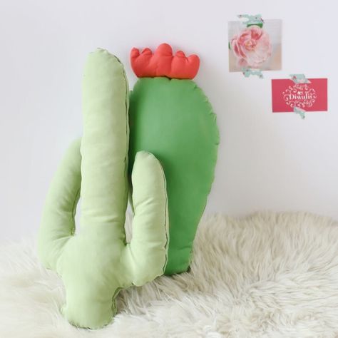 Cactus Outline, Succulent Pillow, Diy Cactus, Cactus Craft, Cactus Party, Cactus Pillow, Cactus Diy, Cute Pillows, Baby Pillows