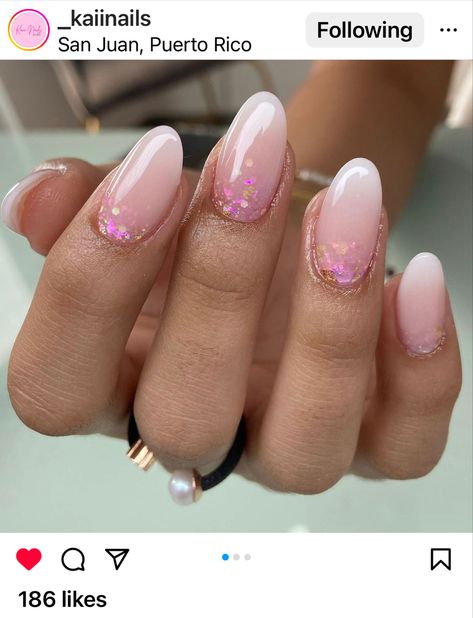 Reverse Glitter Nails, Reverse Ombré Nails, Reverse Ombre Nails, Ombré Glitter Nails, Glitter Ombre Nails, Ombré Glitter, Reverse Ombre, Ombre Nails Glitter, Glitter Ombre