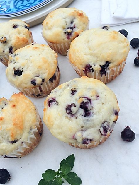 Saskatoon berry muffins make for a healthy after school snack. You'll love this easy dessert recipe with hints of lemon. Substitute blueberries if you can't find Saskatoon berries. #muffinrecipes #saskatoonberries #afterschoolsnacks #healthysnacks #blueberries June Berry Recipes, Aronia Berry Recipes, Saskatoon Recipes, Saskatoon Berry Recipe, Basic Baking, Bread Quick, Saskatoon Berry, Aronia Berries, Berry Recipes