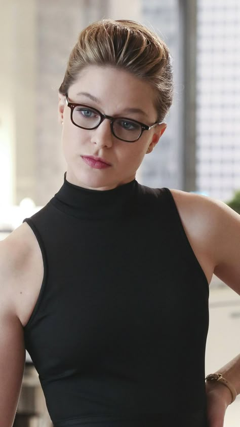 Melissa Benoist In Supergirl In 1440x2560 Resolution Batman Girl, Melissa Benoit, Melisa Benoist, Mellisa Benoist, Supergirl Superman, Melissa Supergirl, Supergirl Tv, Kara Danvers Supergirl, Blonde Actresses