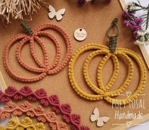 Macrame Pumpkin Wall Hanging, Macrame Fall Diy, Autumn Macrame Ideas, Macrame Pumpkin Diy, Fall Macrame Ideas Diy, Macrame Thanksgiving, Fall Macrame Ideas, Autumn Macrame, Macrame Pumpkin